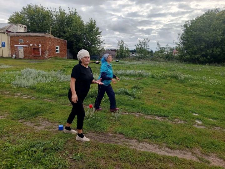 В селе Салманы прошел праздник День улицы