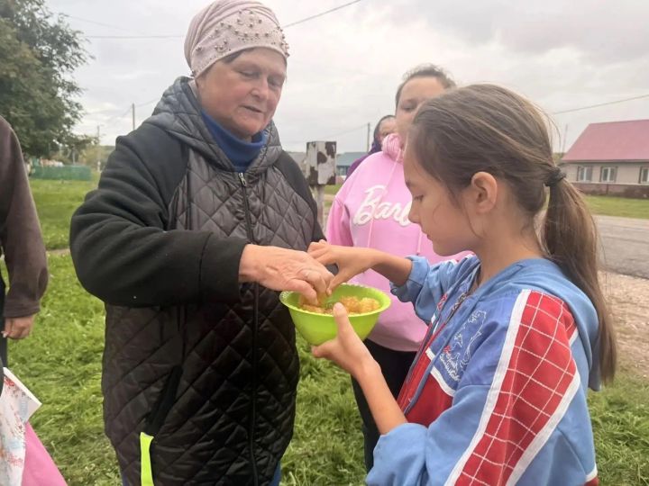 Праздник Медовый Спас отметили в Верхне-Качеевском сельском клубе