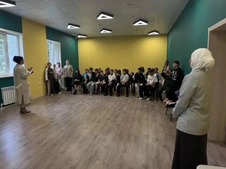 В лагере «Дубки» прошла встреча с представителями органов ЗАГС