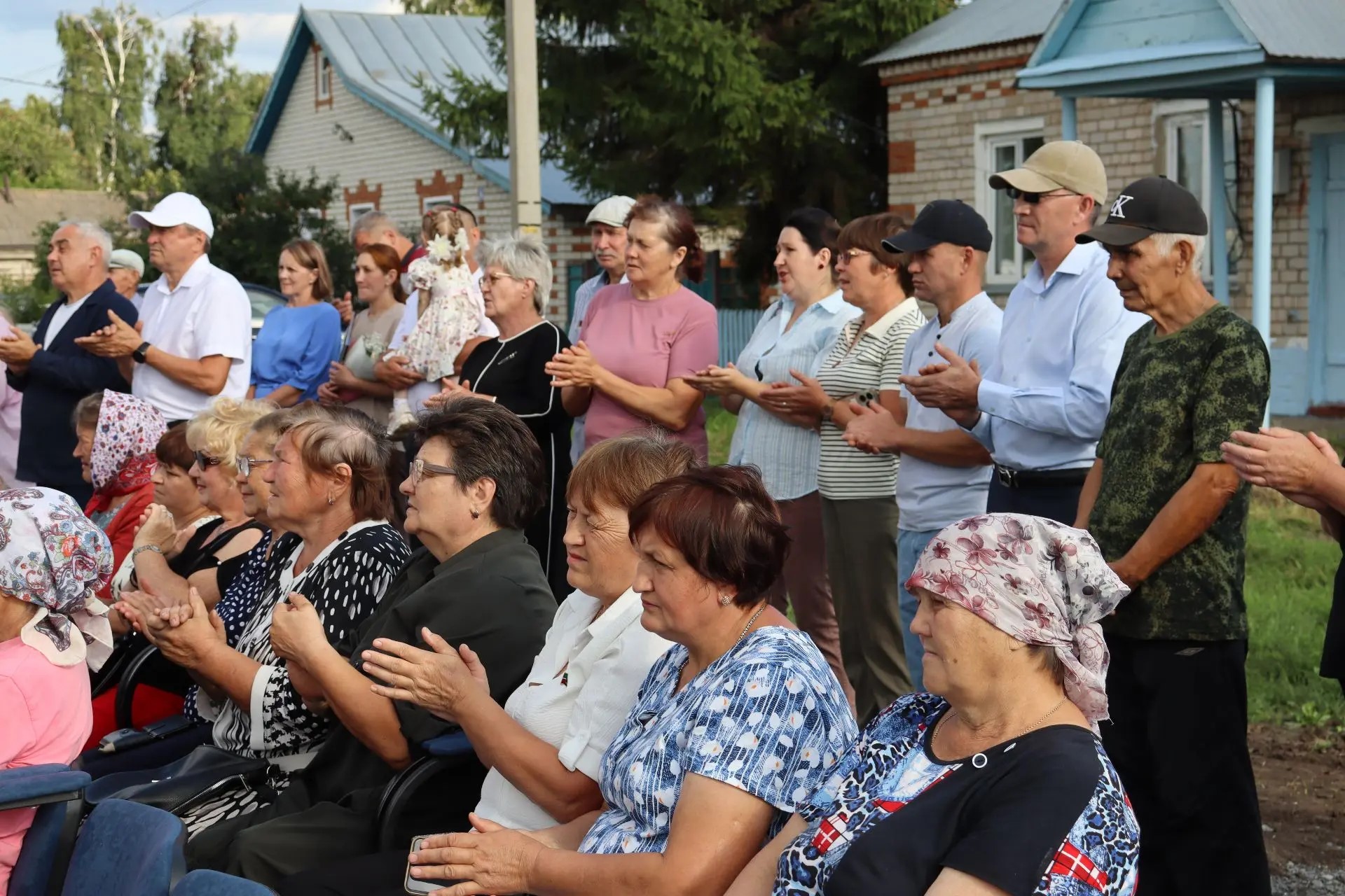 В селе Старые Матаки открыли новое здание исполкома 