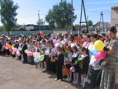 Глава Алькеевского района Фердинат Давлетшин поздравил всех жителей района с Днем знаний