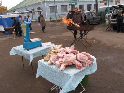 Матак барахолка. Рынок в Базарных Матаках. Шашлык Базарные Матаки. СХПК Хузангаевский. Хузангаевский кооператив.