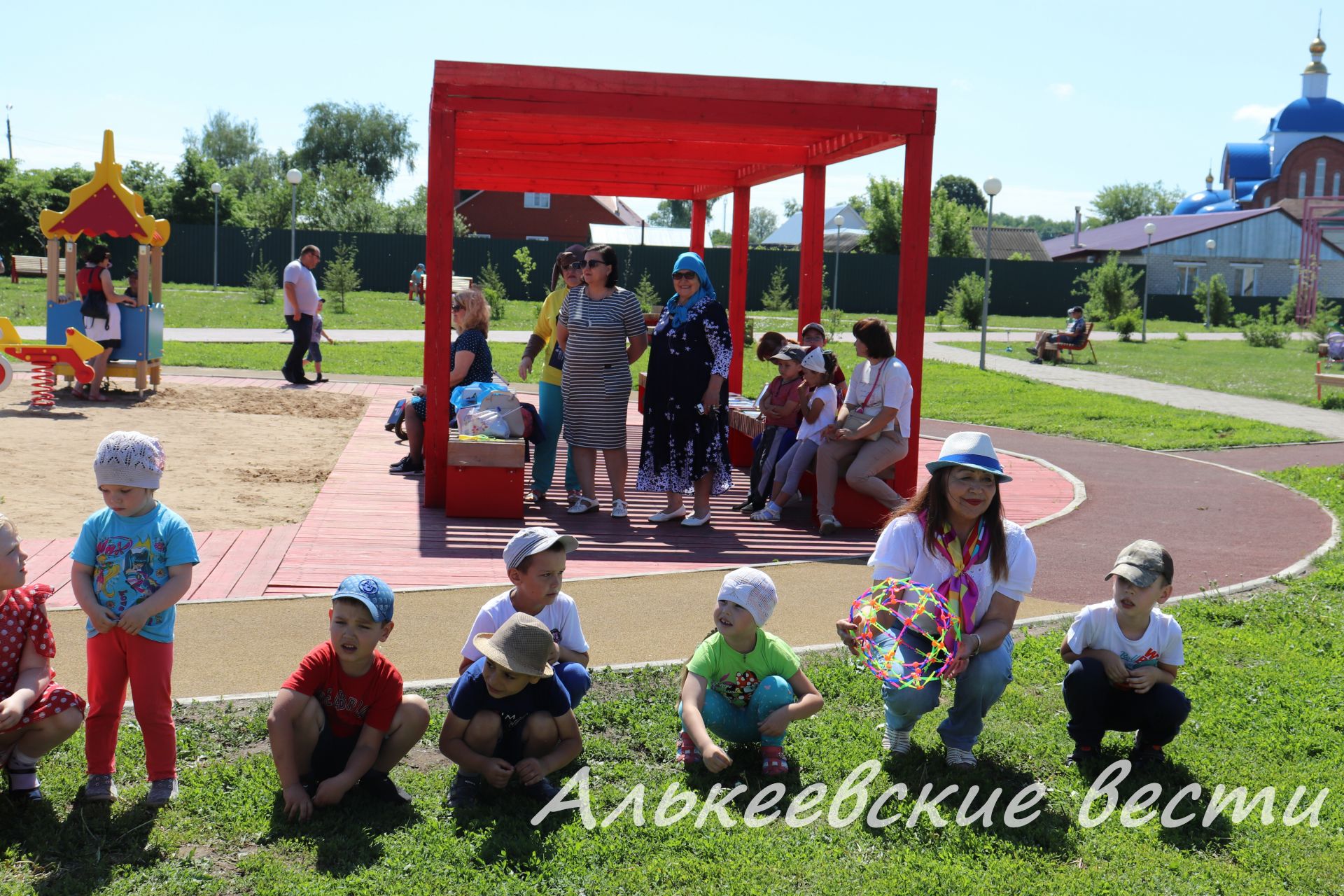 В Алькеевском районе Международный день защиты детей собрал малышей в Центральном парке