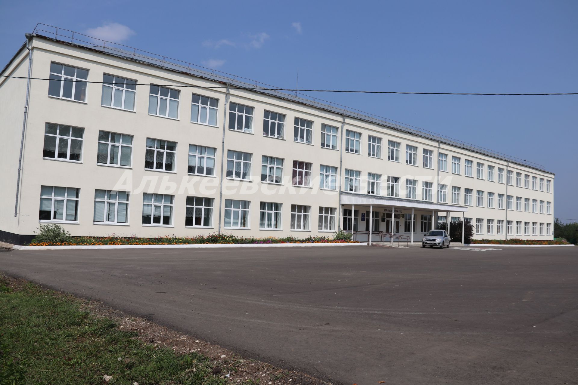 В Базарно-Матакской школе Алькеевского района в этом году начинает работать центр образования цифрового и гуманитарного профилей «Точка роста»