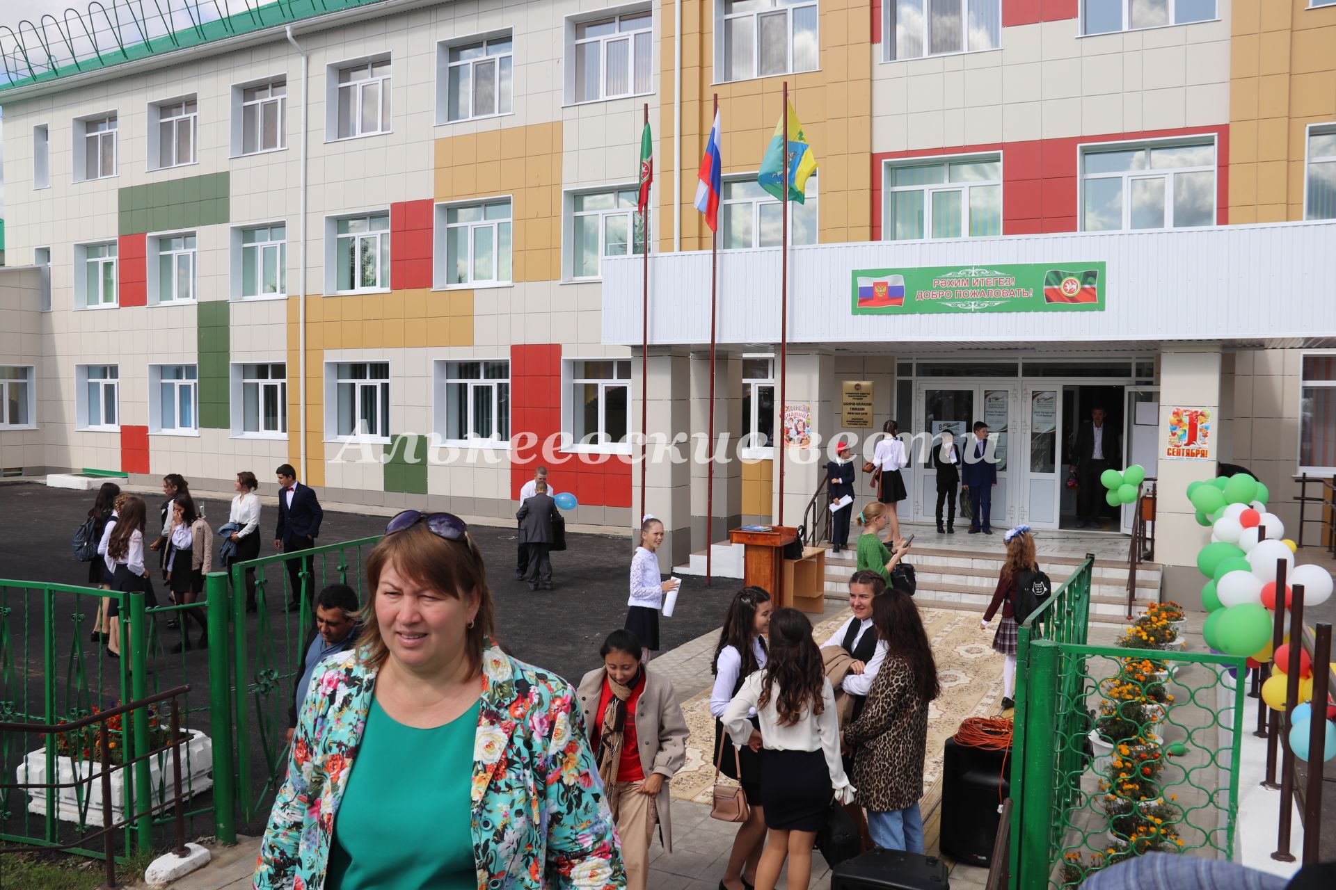 Алькеевский район: двойной праздник в гимназии имени Наби Даули – новый учебный год начался в обновленном здании