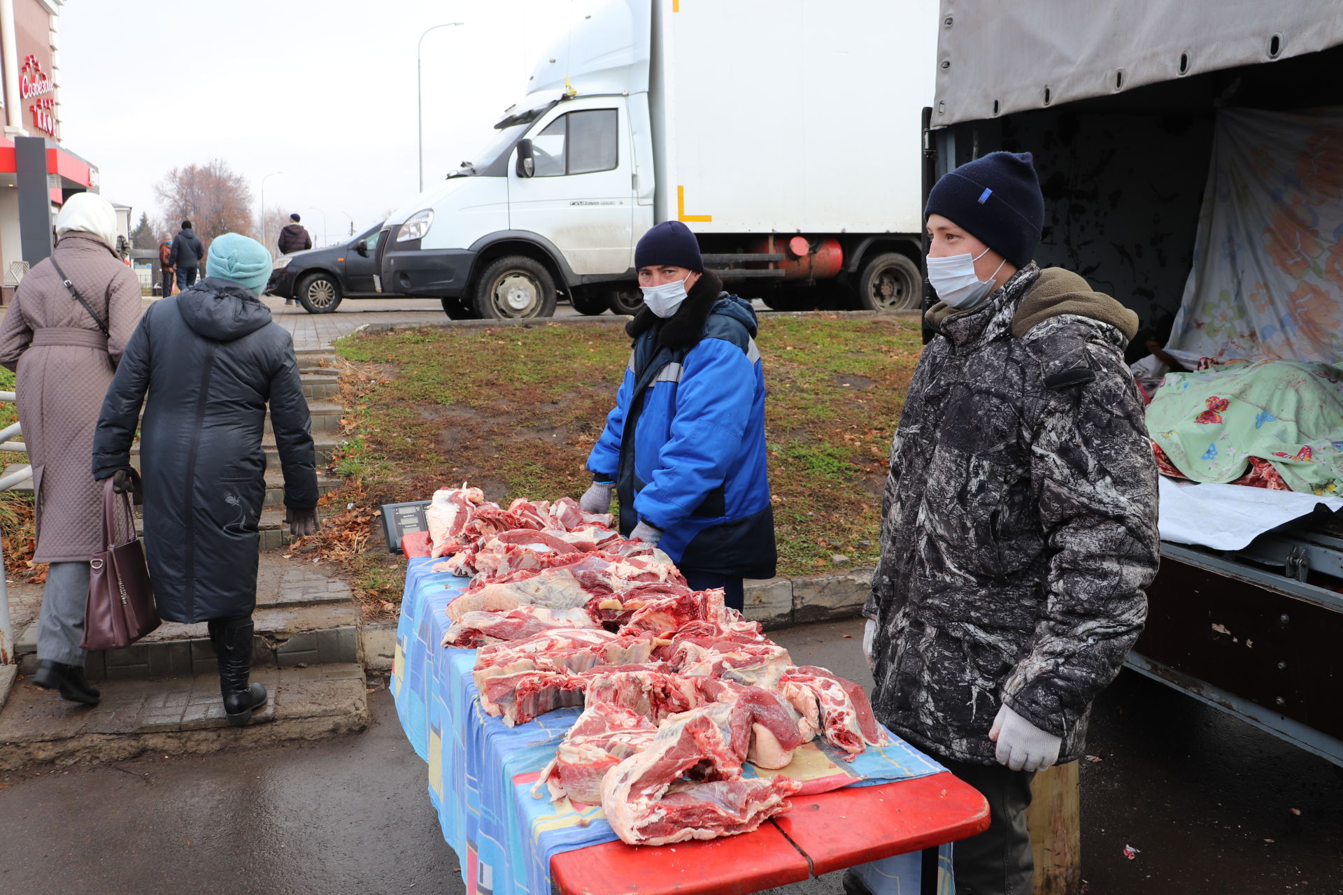 В Алькеевском районе проходит праздничная ярмарка