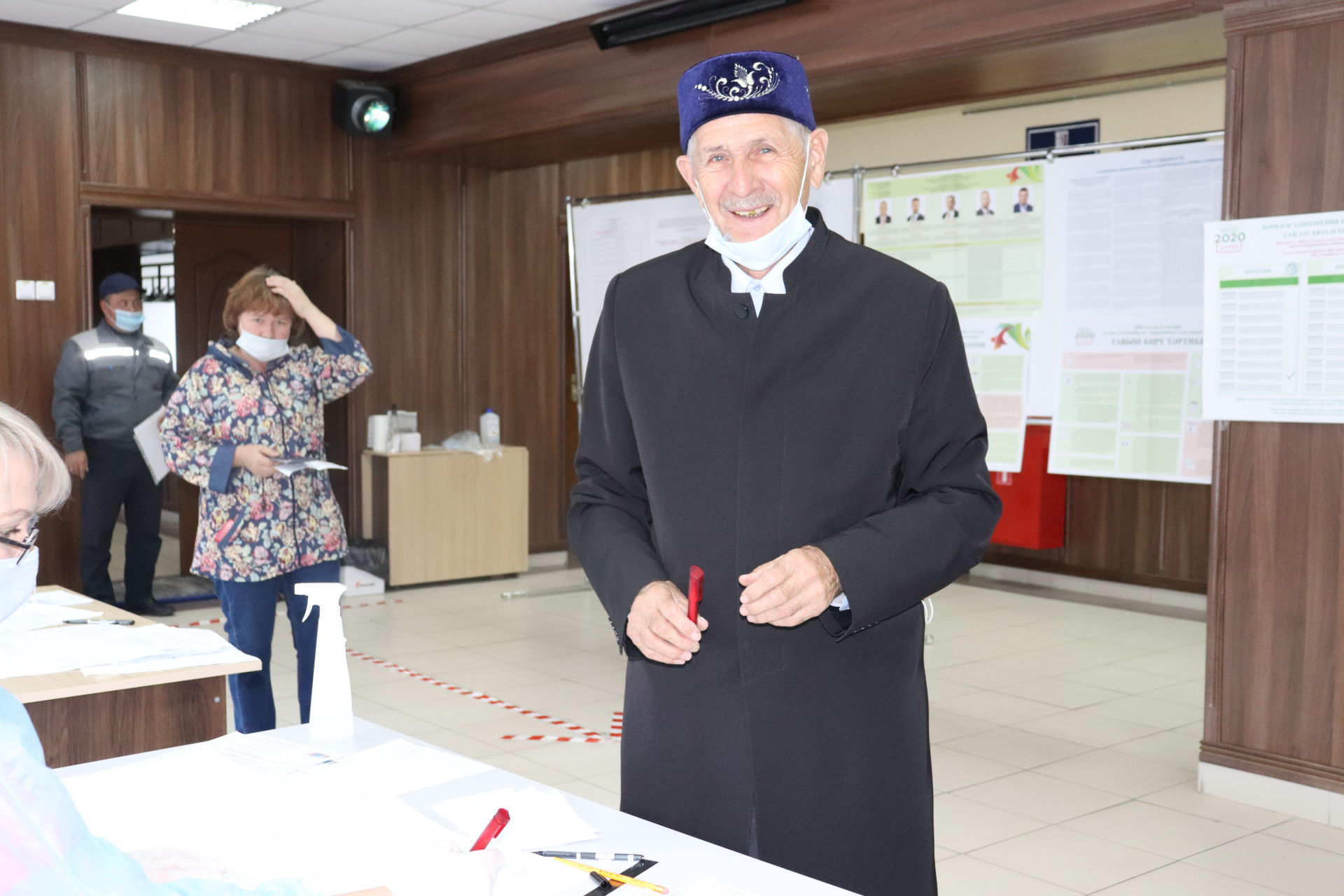 В Алькеевском районе проголосовал старейший студент