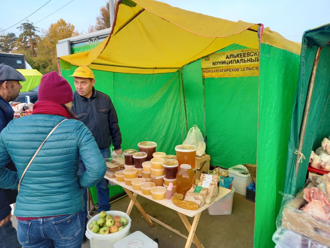 Узган шимбәдә районыбыз вәкилләре Казанның Дәрвишләр бистәсендә ярминкә үткәрүдә катнаштылар