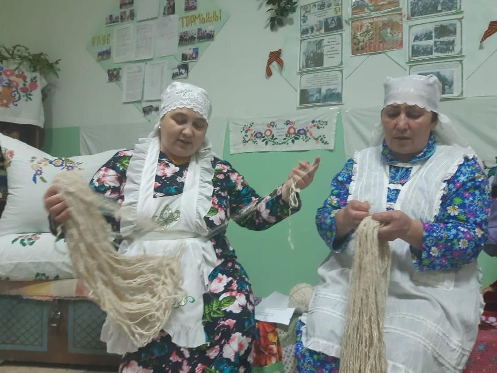 В Аппаковском доме культуры создали своеобразный старинный татарский дом- музей