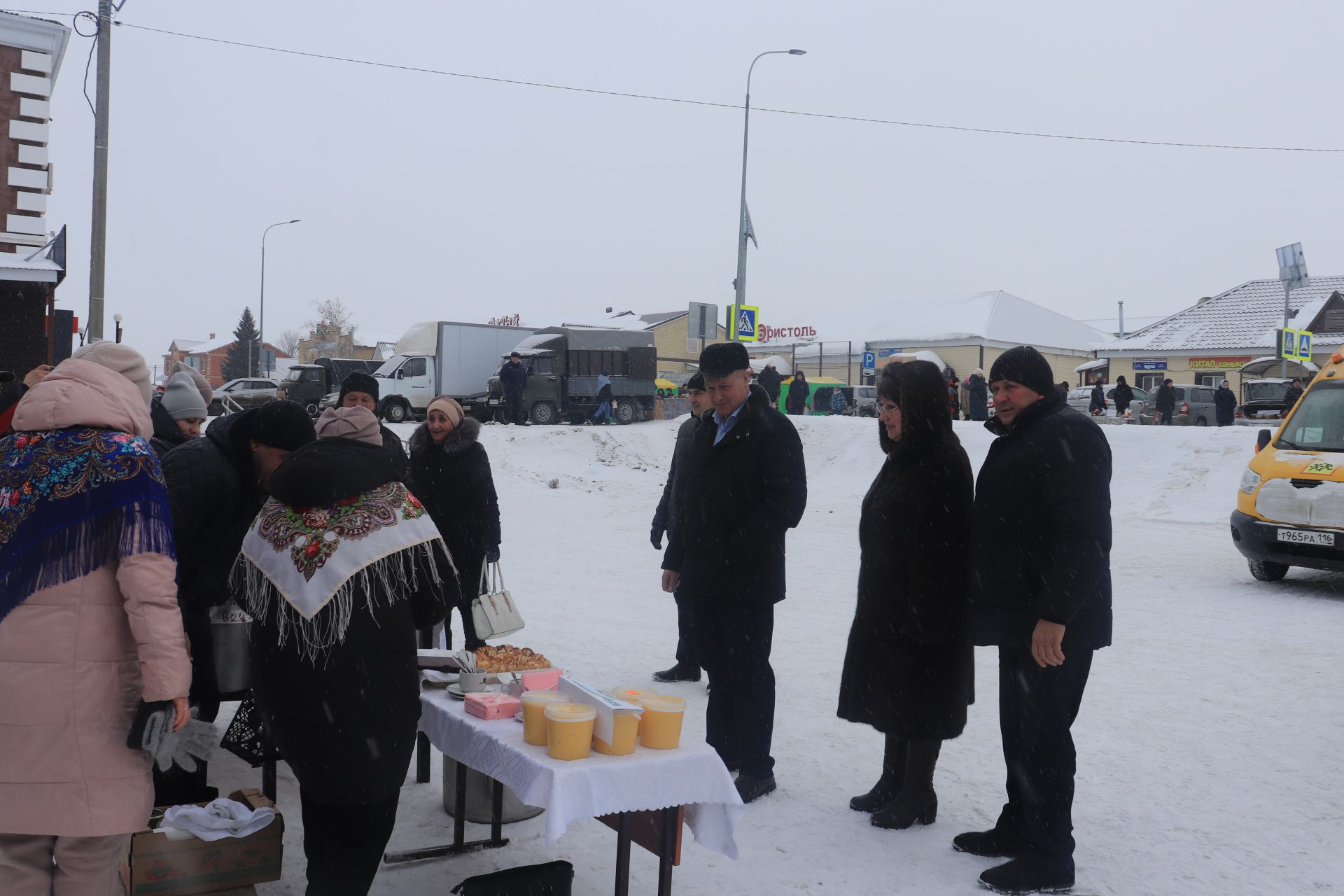 Базарлы Матакта Май чабу бәйрәме үткәрелде