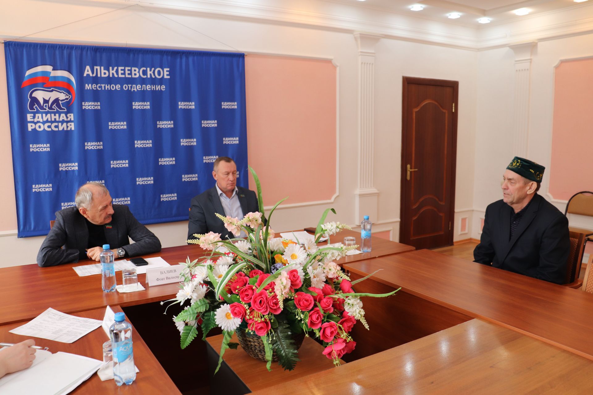 Депутат Фоат Вәлиевка  әлкилеләр юл төзелеше мәсьәләсе белән мөрәҗәгать итте