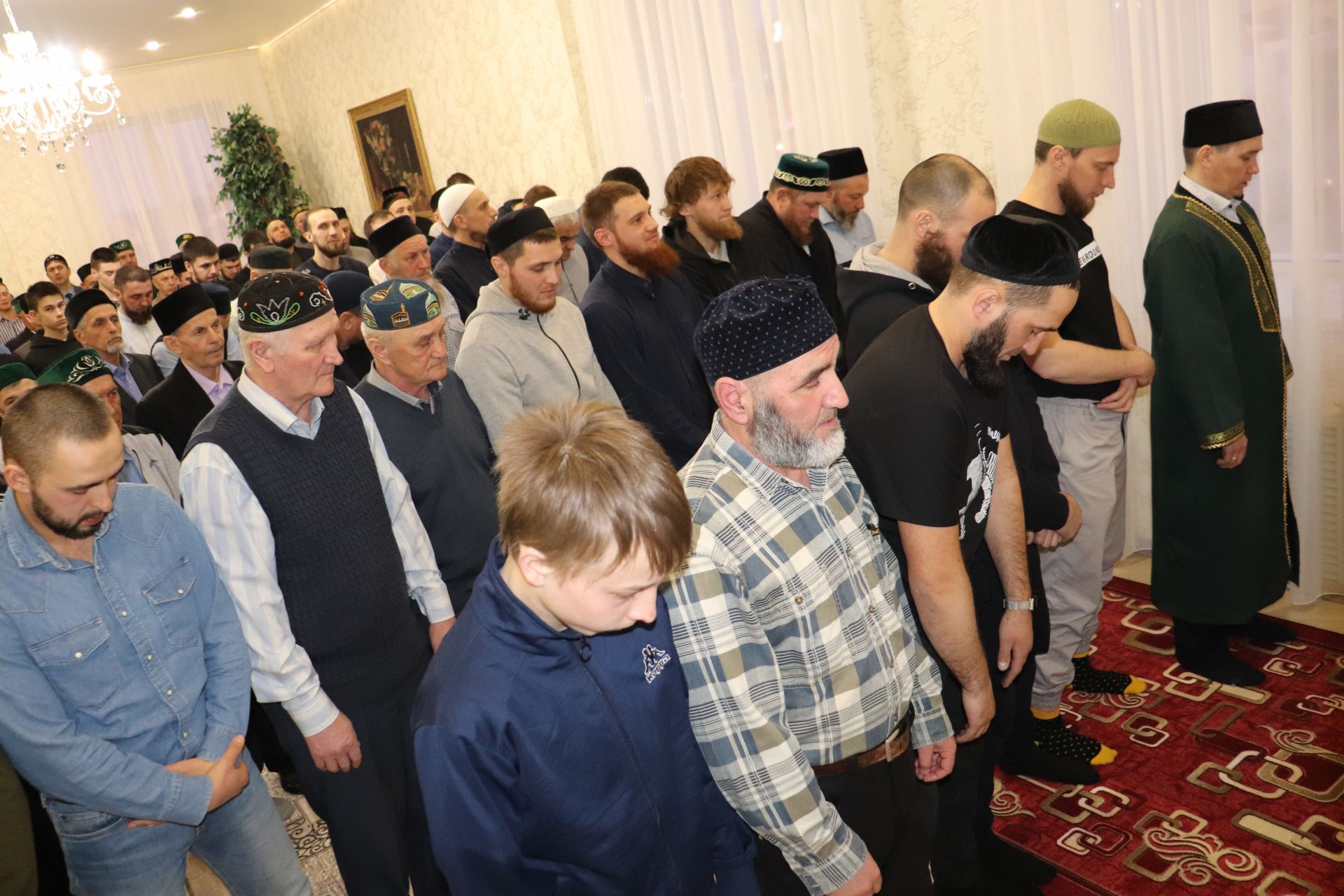 Ирек хәзрәт Сәлахиев: “Ураза - ашамыйча тору гына түгел”
