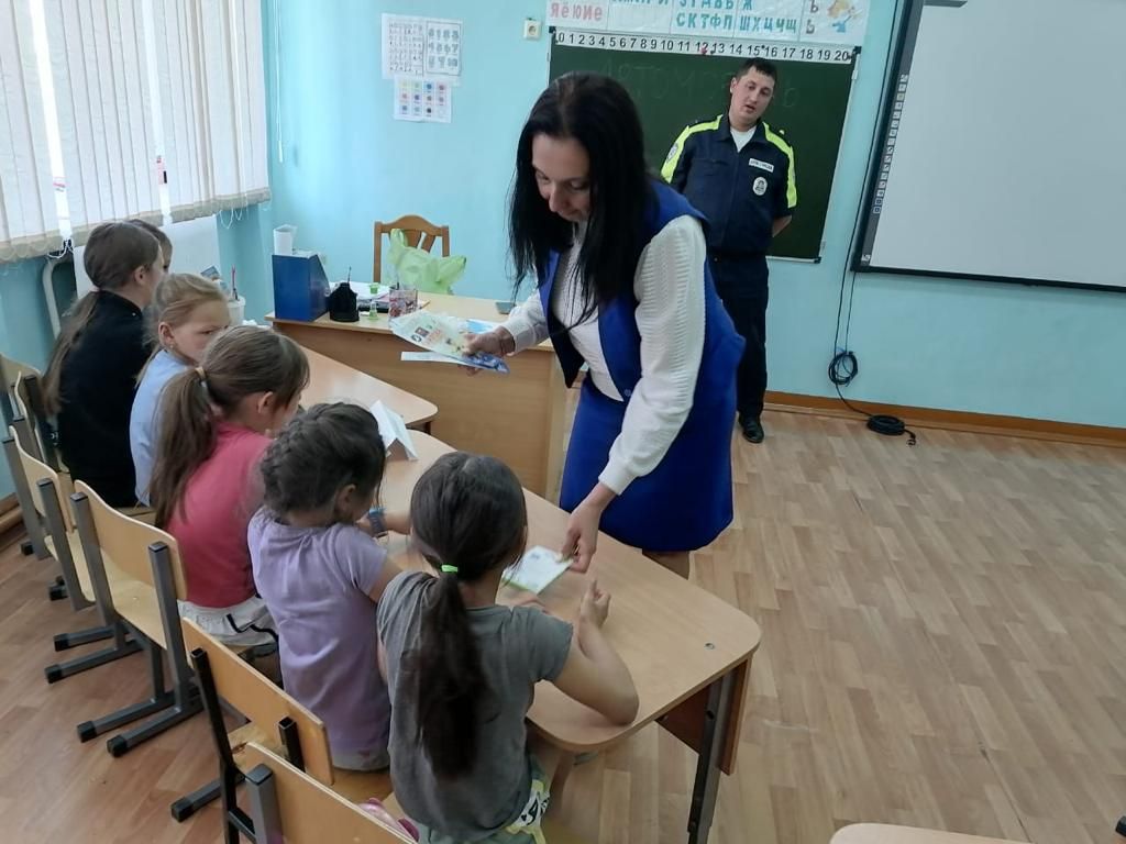 В Сиктерминской школе автоинспекторы провели беседу с учащимися