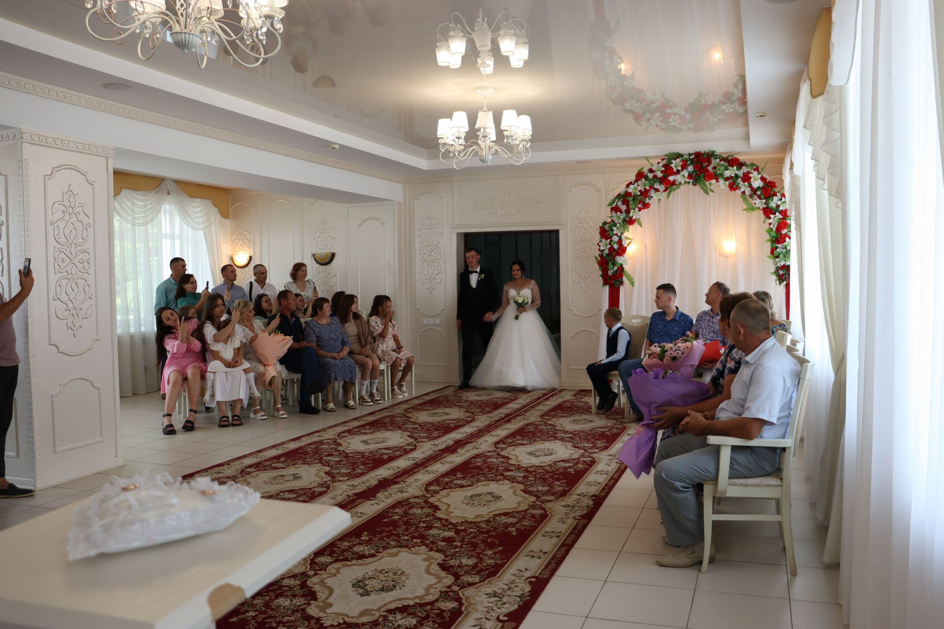 В Алькеевском районном ЗАГСе зарегистрирован брак Инзиля и Ильвины Зариповых