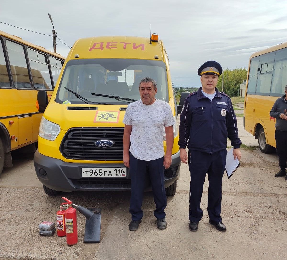 Дорожные инспекторы проверили состояние школьных автобусов на соответствие техническим требованиям