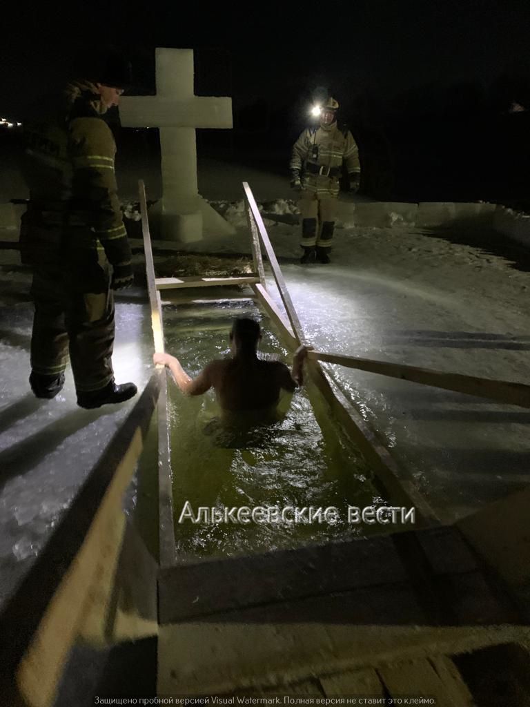 В Алькеевском районе православные христиане отметили Крещение Господне