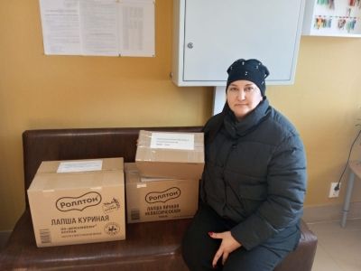 В Центральной районной библиотеке продолжается сбор гуманитарной помощи