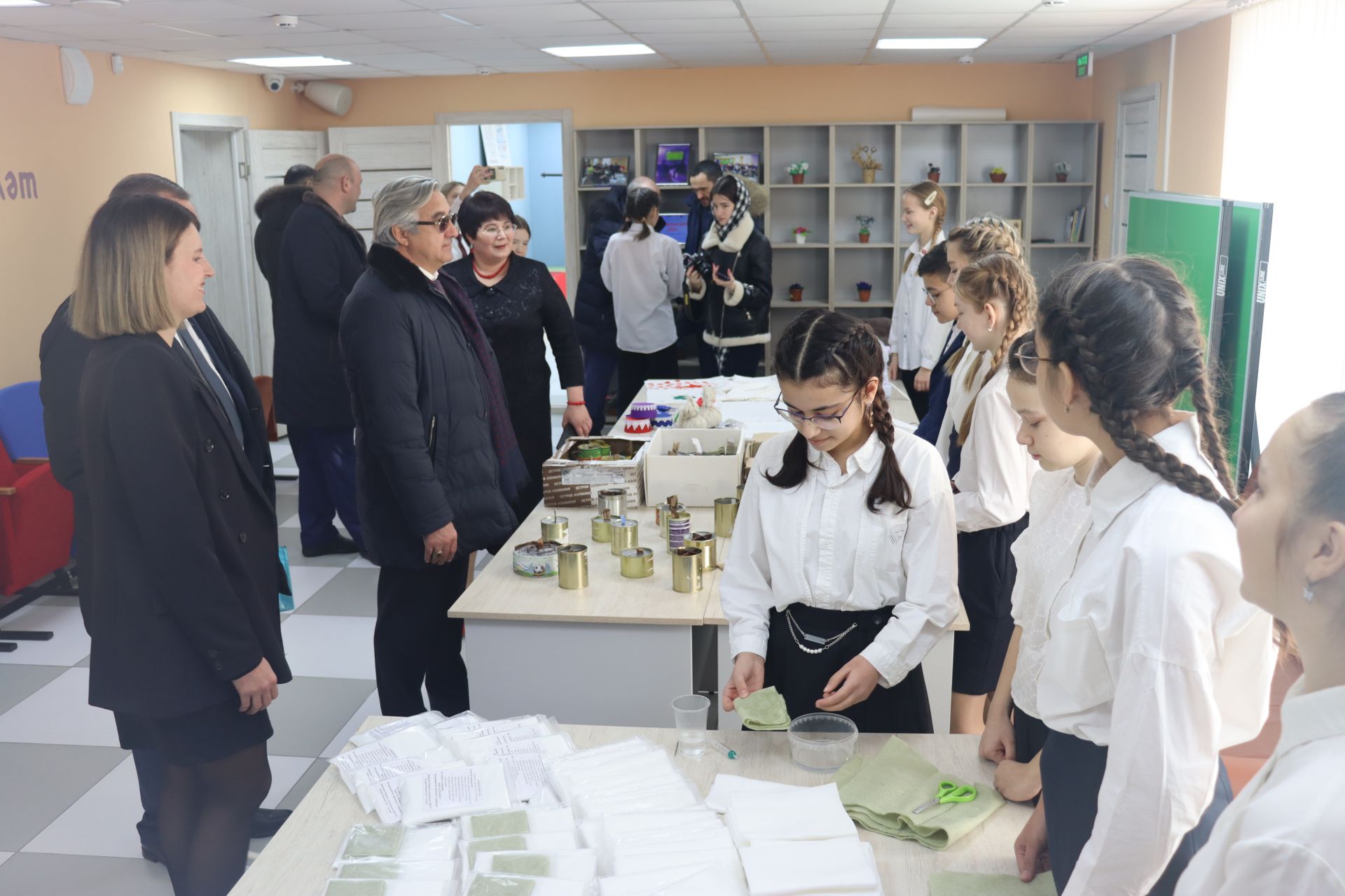 «Актай» клубында шөгыльләнүчеләр фронтка коры душ хәзерлиләр
