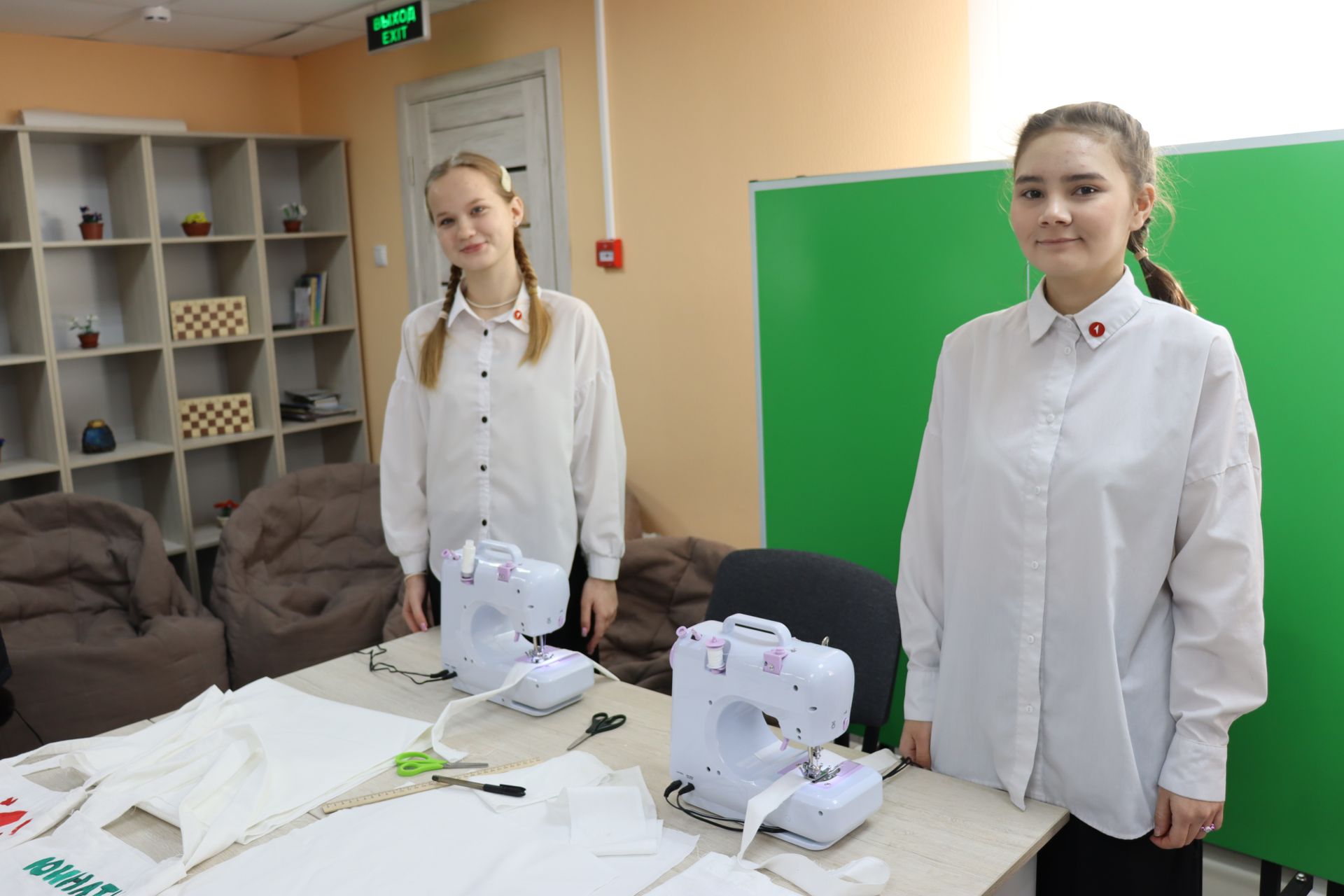 «Актай» клубында шөгыльләнүчеләр фронтка коры душ хәзерлиләр
