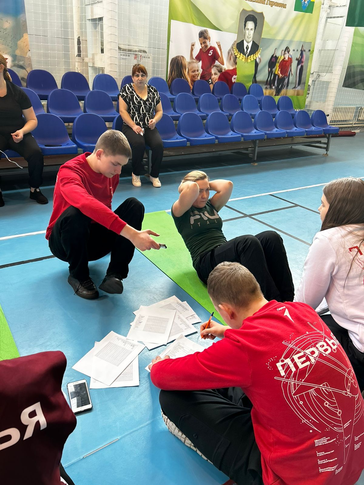 Работники организаций  сдали нормы ГТО.