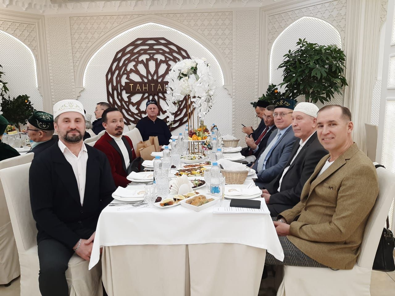 Әлки районы «Якташлык” җәмгыяте рәисе Алсу Нәбиева Ифтар мәҗлесе уздырды