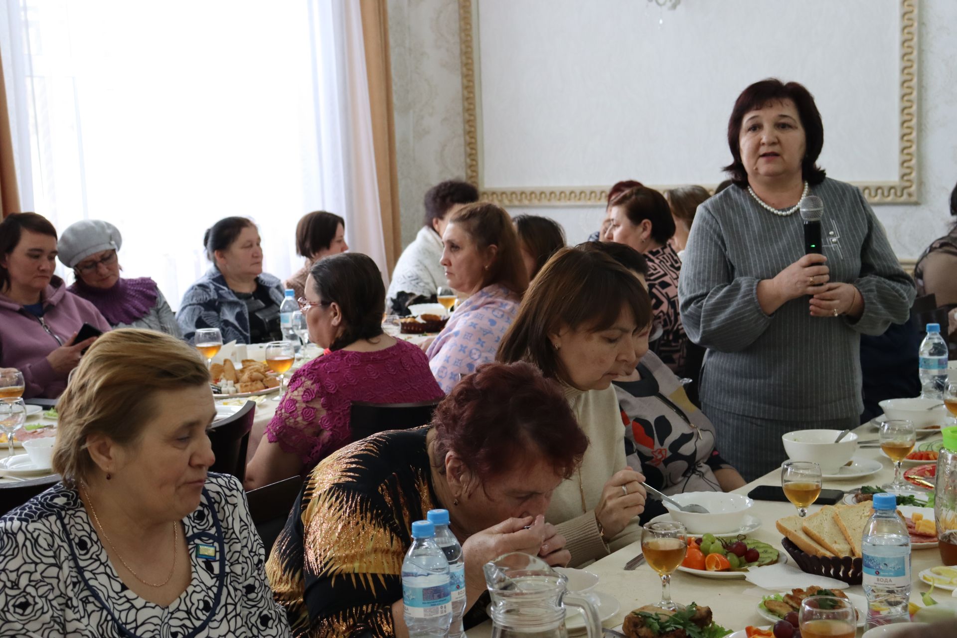 Махсус хәрби операциядә катнашучы ир-егетләребезнең әниләре, хатыннары, якыннары  хөрмәтләнде