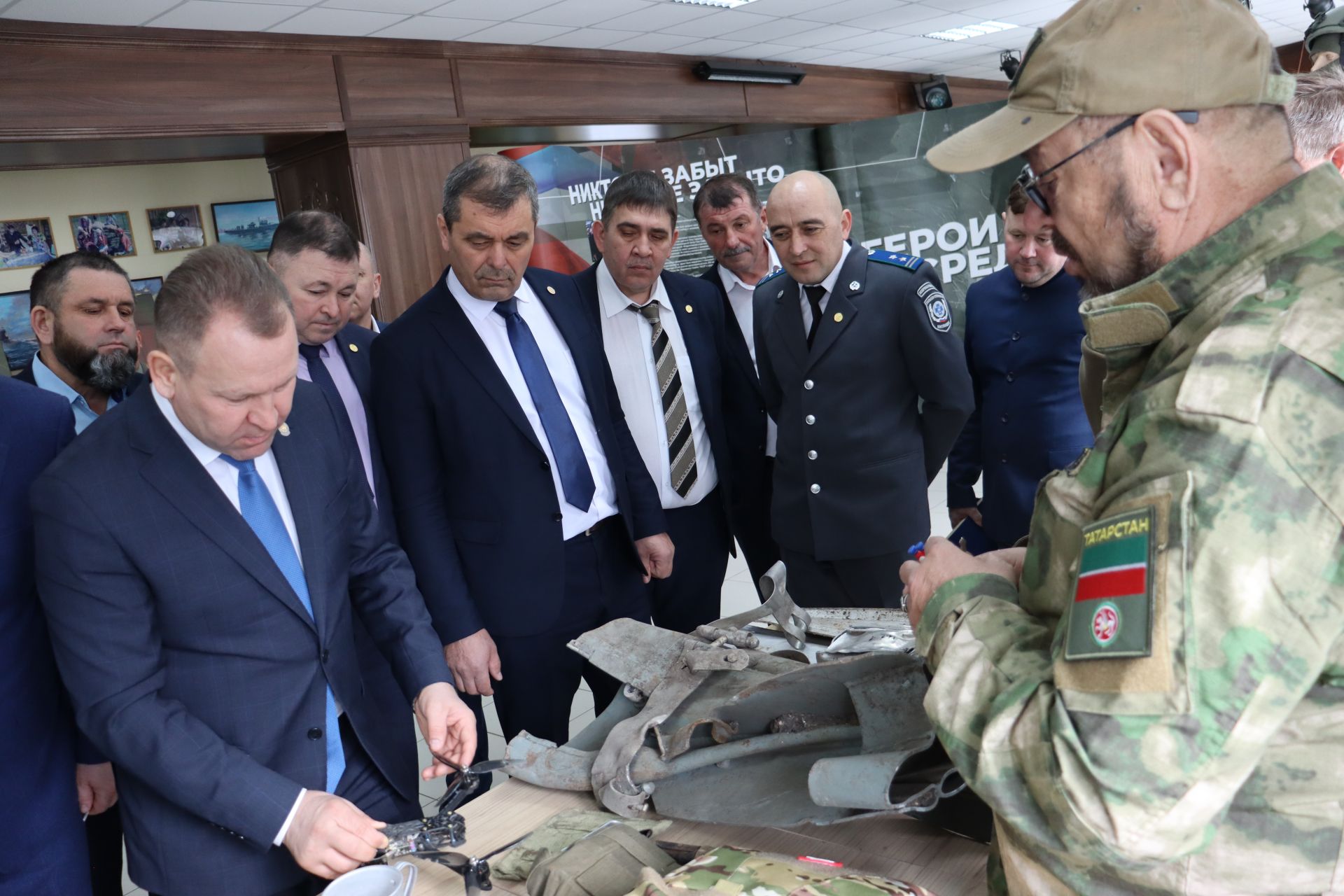 Алькеевцам находящимся на СВО передали автомобиль «Нива»