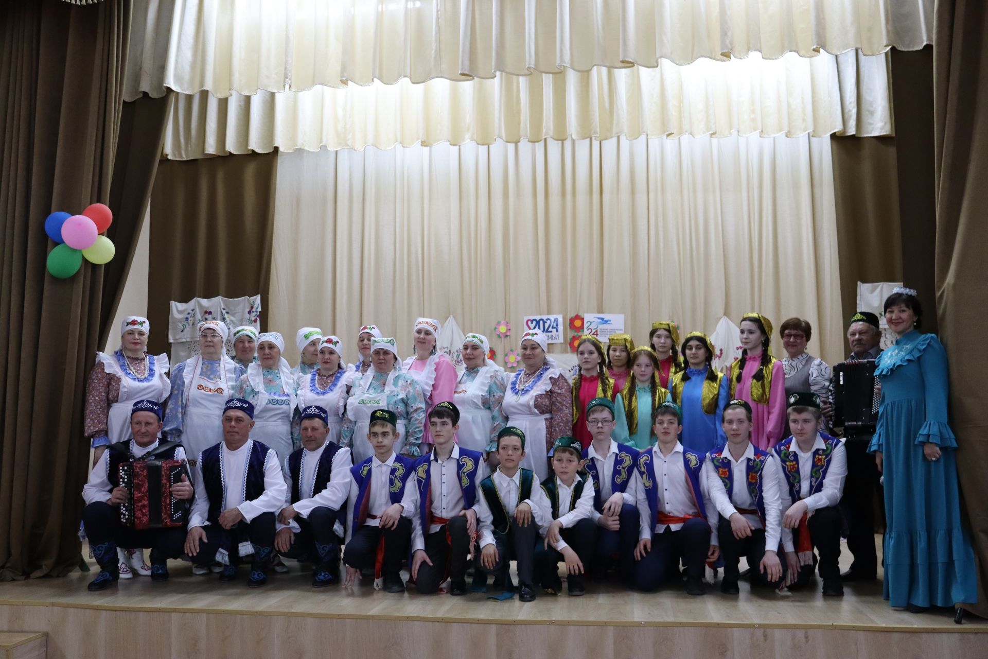 Алпар авылында “Милли хәзинә” дип исемләнгән фолк-батл үтте