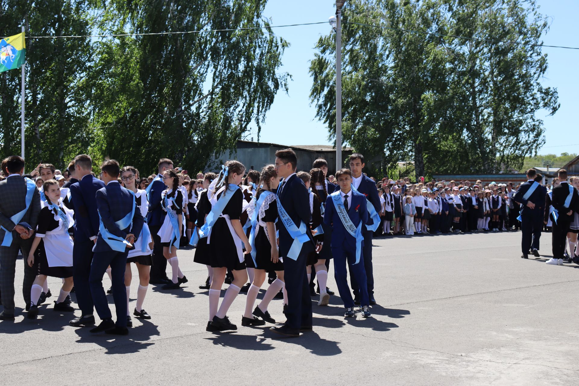 В Базарно-Матакской школе прошла торжественная линейка