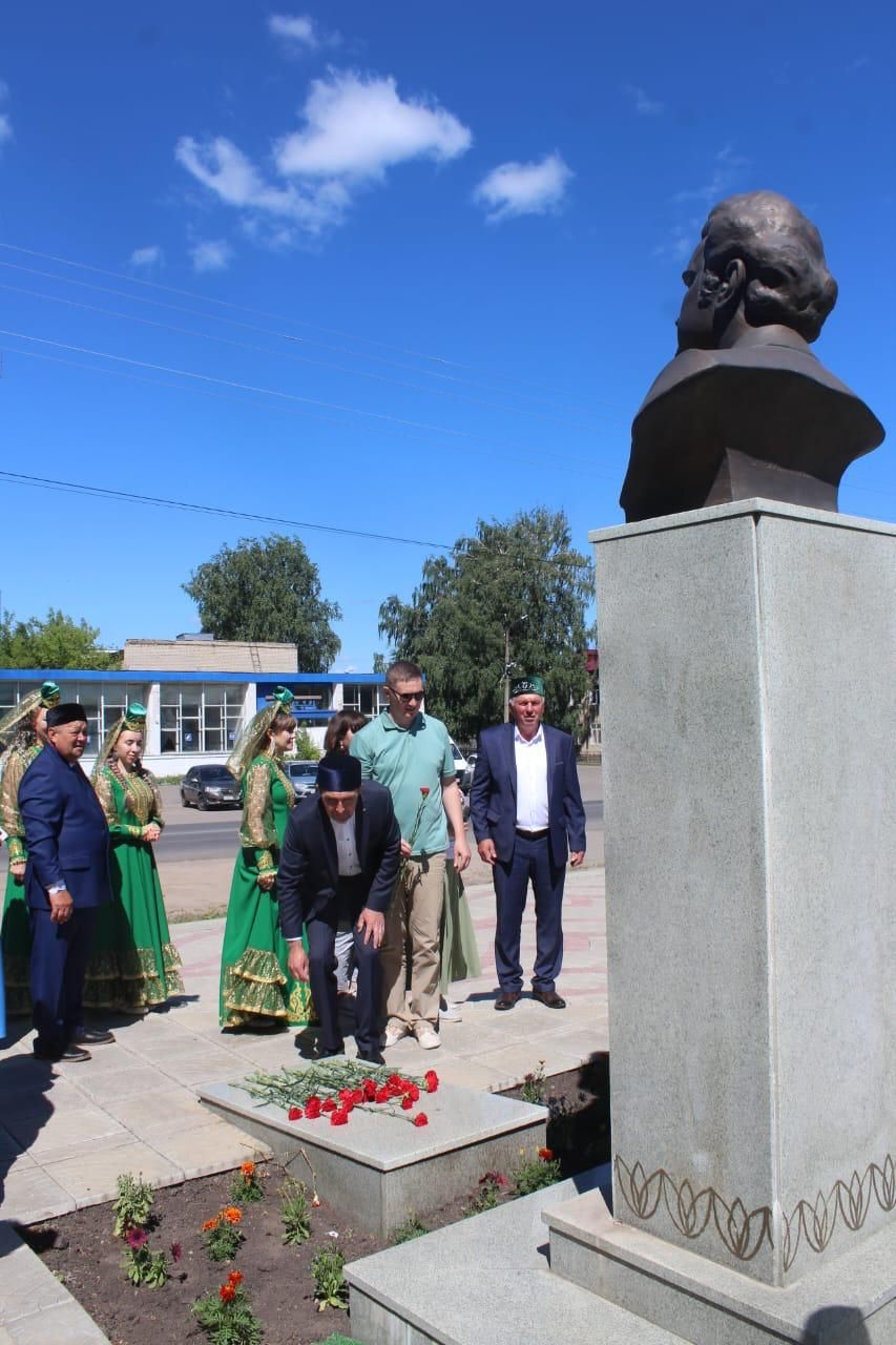 Әлки делегациясе Түбән  Новгородның Кызыл Октябрь округы Сабантуенда катнашты, алардагы Карга авылы халкы белән очрашты