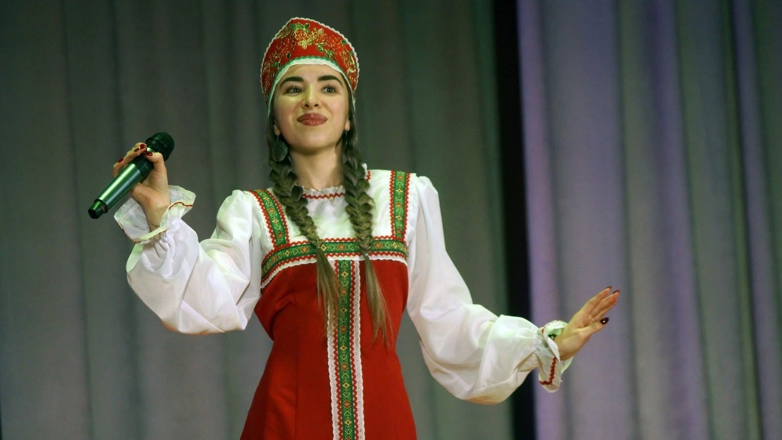 В Алькеевском районе состоялся спектакль «Волшебное Лукоморье»