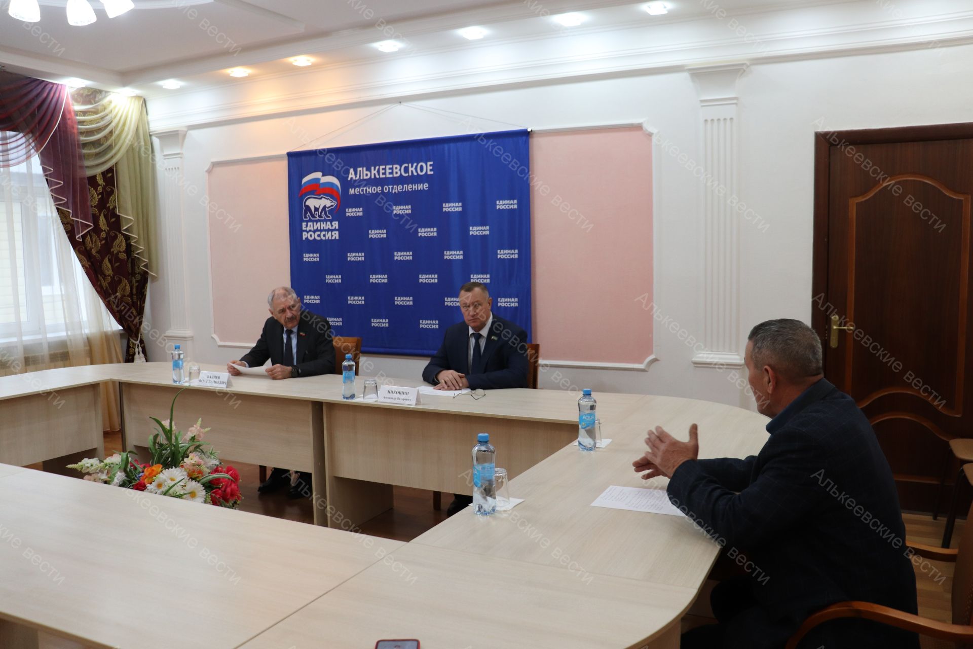 ТР Дәүләт советы депутаты Фоат Вәлиев әлкилеләрне кабул итте