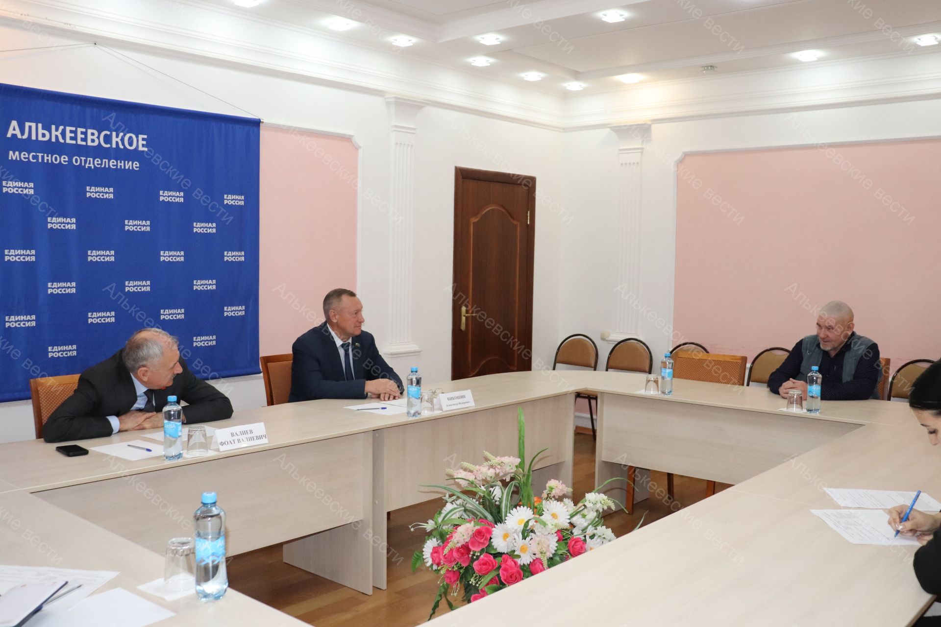 ТР Дәүләт советы депутаты Фоат Вәлиев әлкилеләрне кабул итте