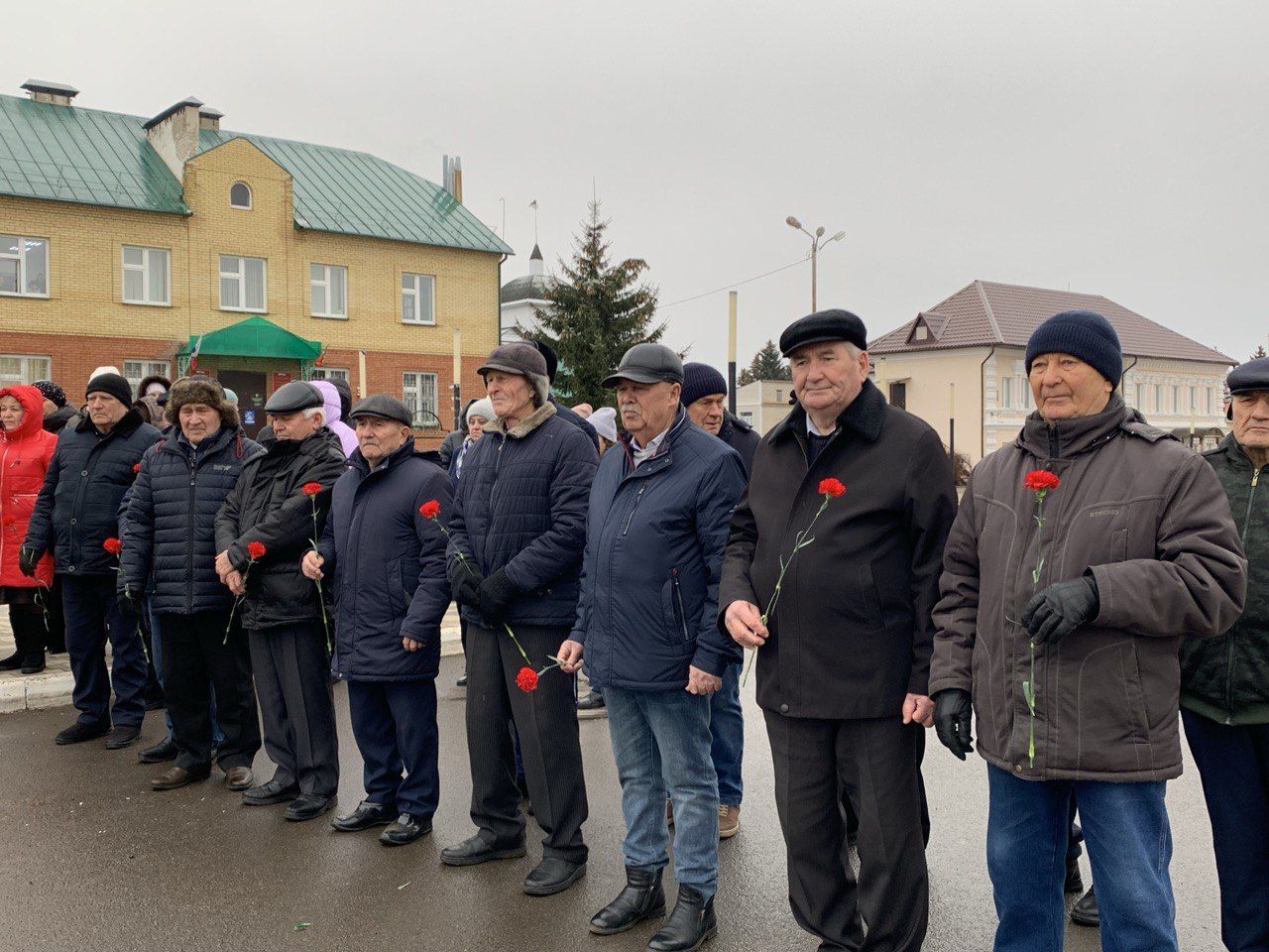 Әлки районында Билгесез солдат көненә багышланган митинг узды