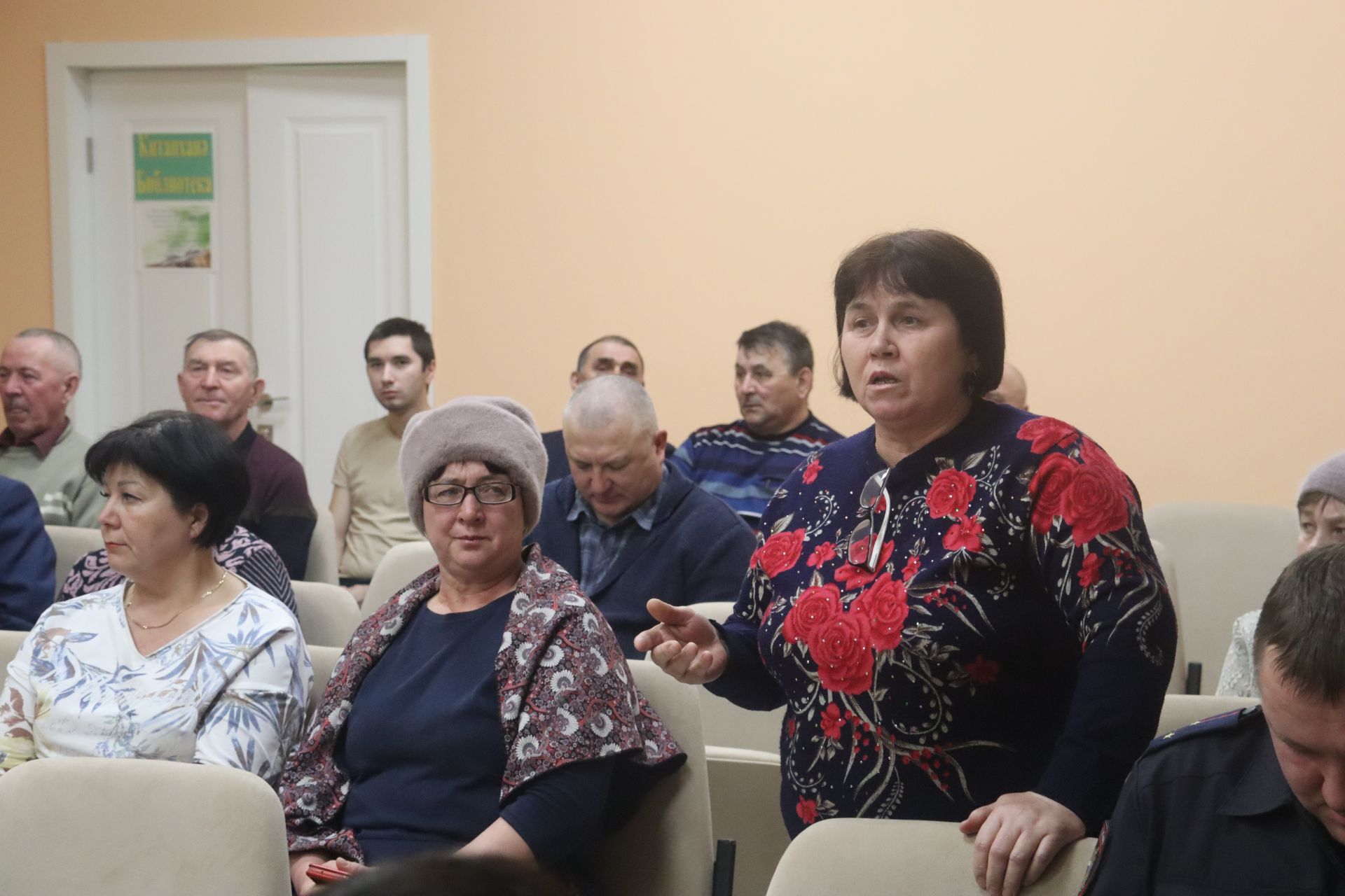 Рәшит Мусин Иске Чаллы авыл җирлеге халкы белән уртак тел табуга ирешкән