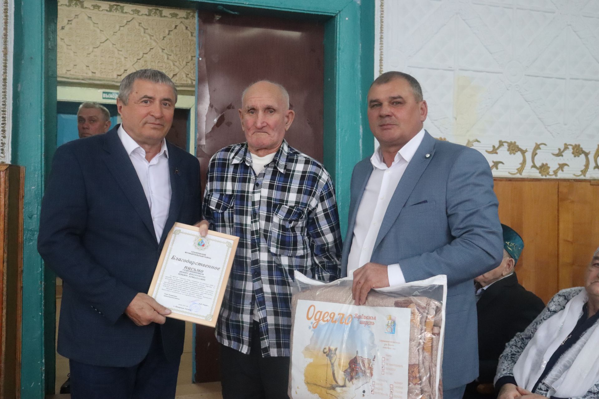 Рәшит Мусин Иске Чаллы авыл җирлеге халкы белән уртак тел табуга ирешкән