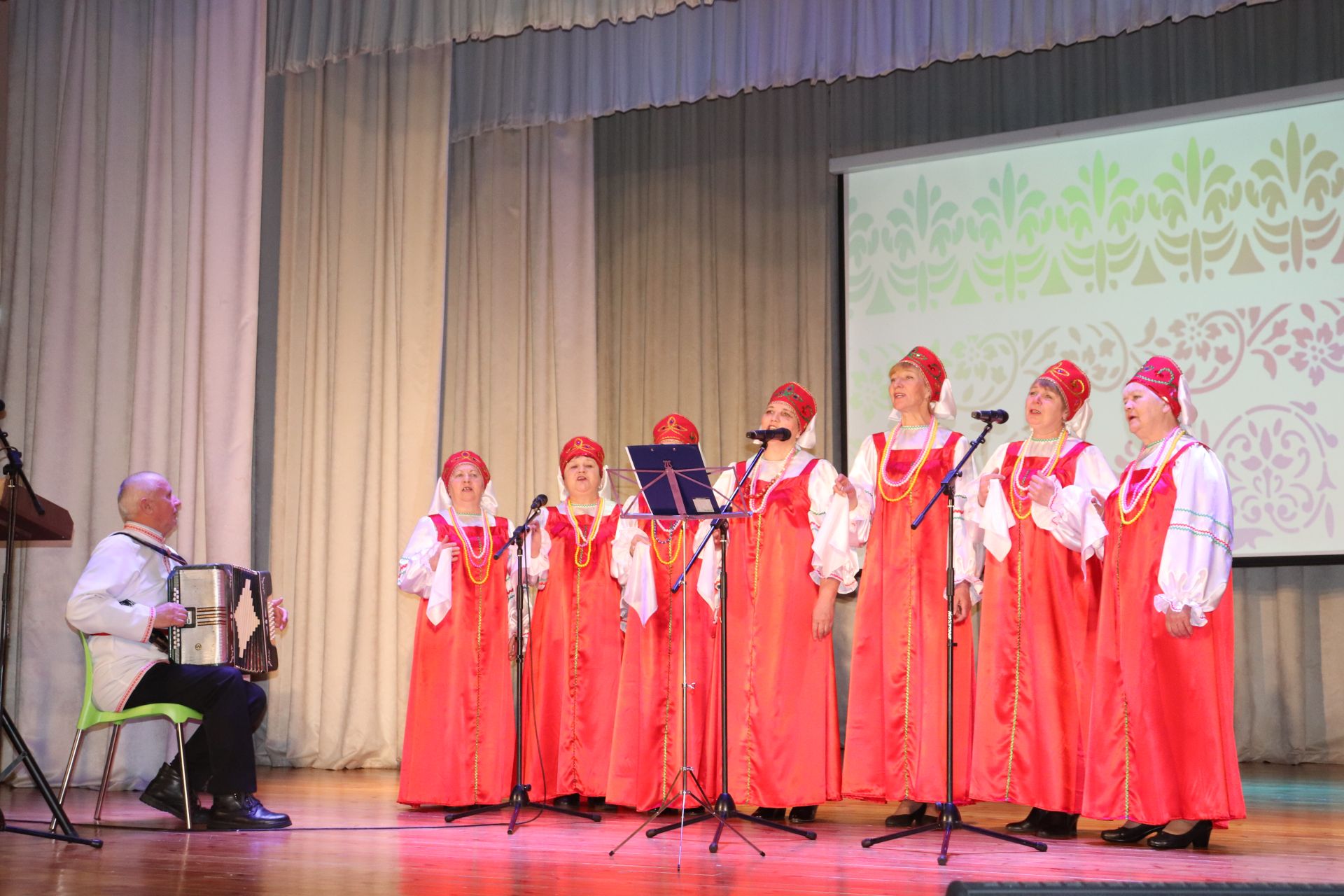 Әлки район мәдәният йортына төбәгебезнең гүзәл хатын-кызлары чакырылды