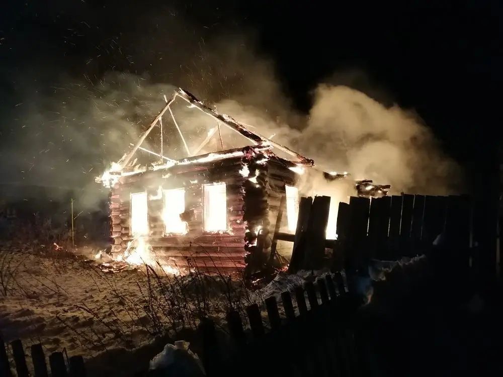 В Алькеевском районе при пожаре погиб хозяин дома