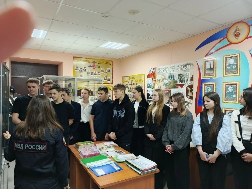 России Россия Эчке эшләр министрлыгының Әлки районы буенча бүлекчәсендә  Ачык ишекләр көне узды