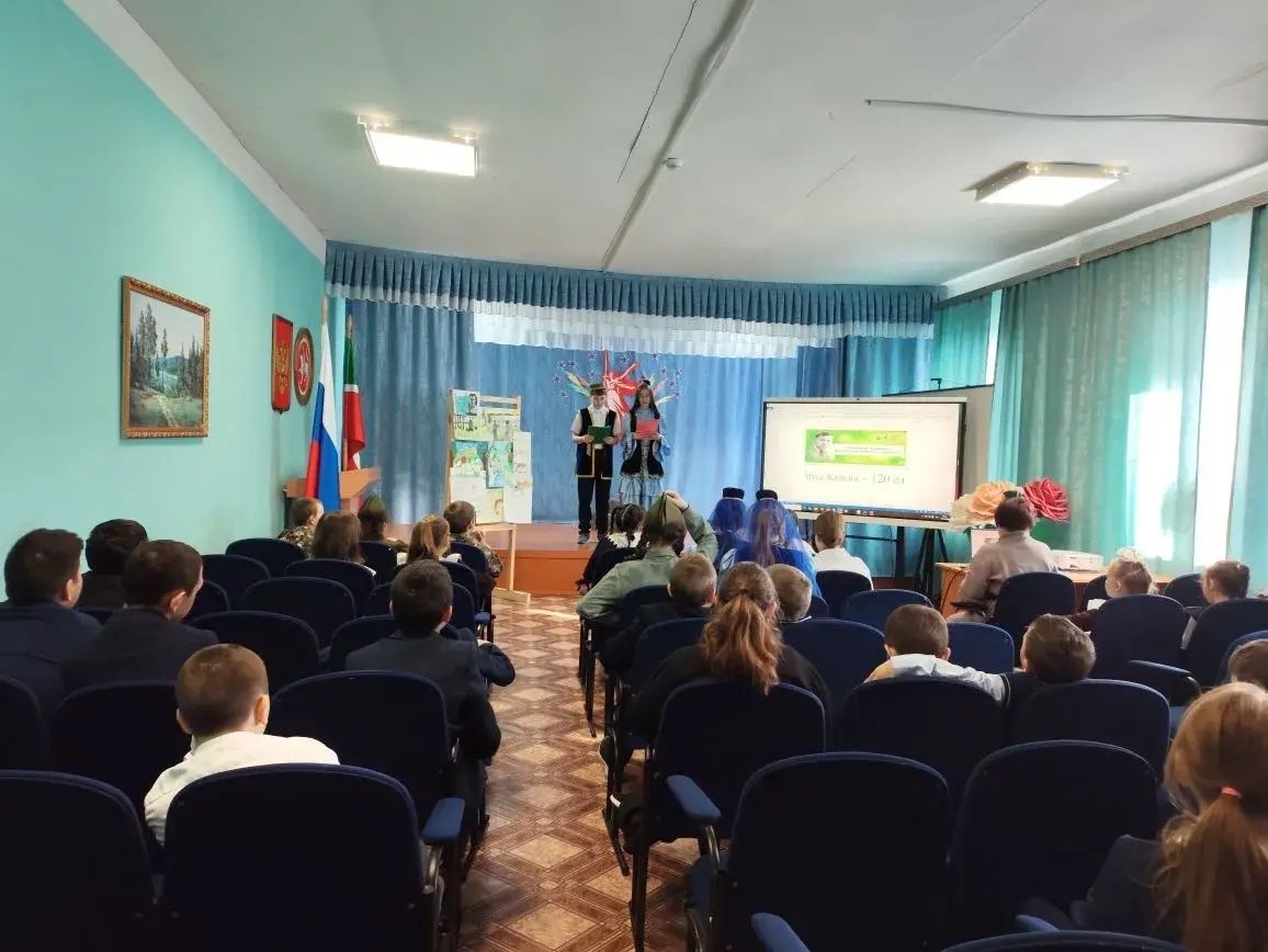 Юхмачы мәктәбендә Муса Җәлилнең тууына 120 ел тулуга багышланган әдәби-музыкаль кичә узды