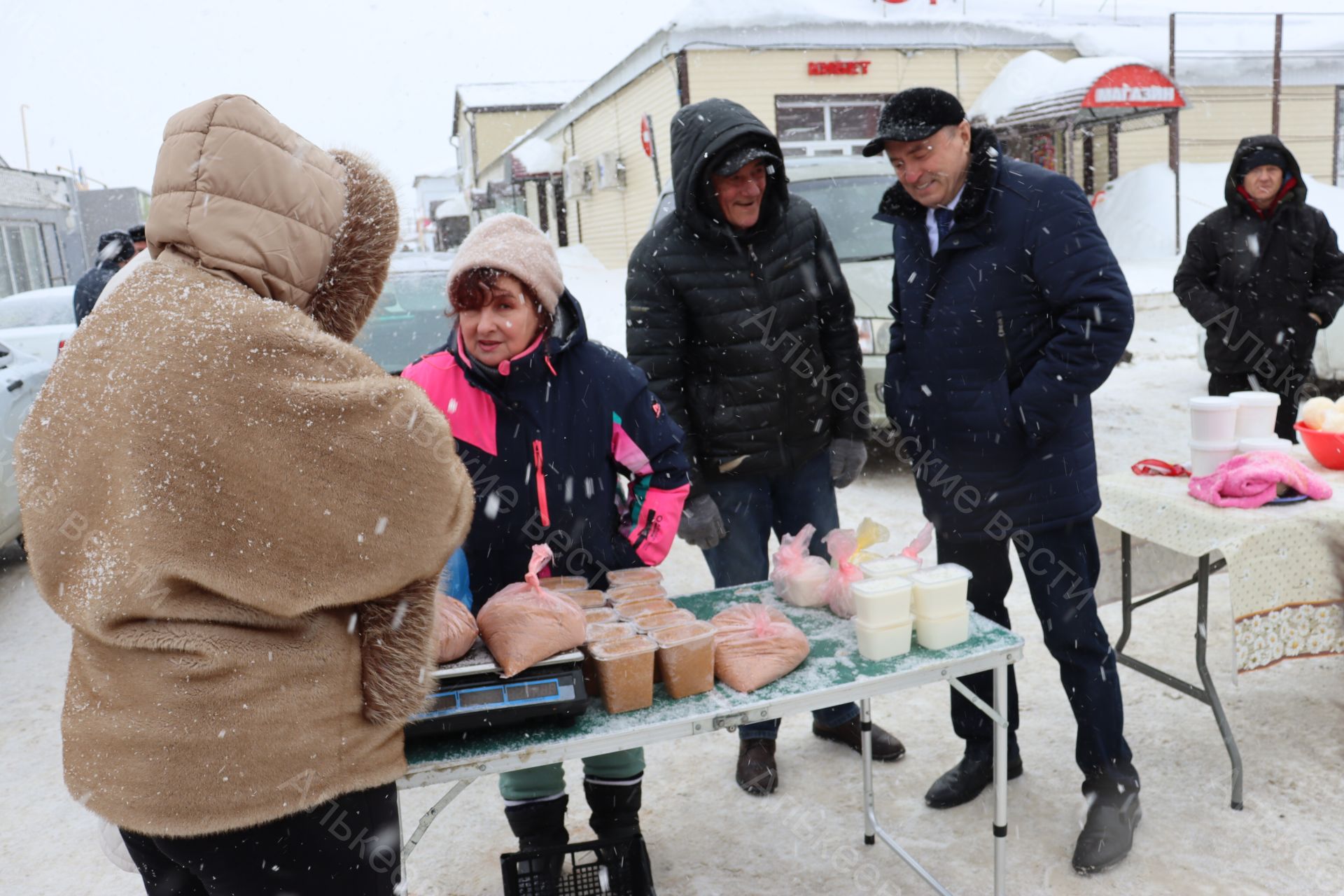 Базарлы Матак үзәгендә Май чабу бәйрәме уңаеннан ярминкә оештырылды