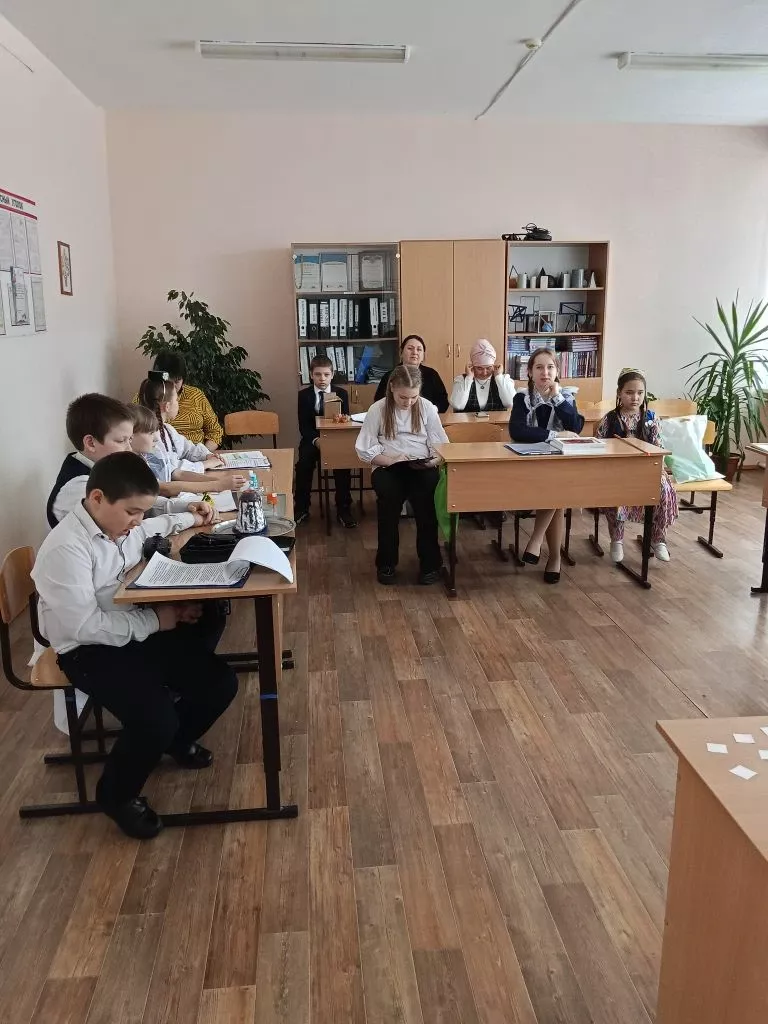 Чуаш Кичүе  мәктәбендә “Барысын да белергә телим” дип аталган районкүләм фәнни-практик конференция үтә