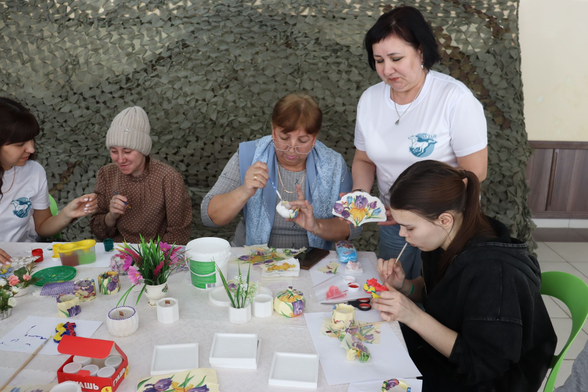 Халыкара хатын-кызлар көне уңаеннан Әлки районы мәдәният йортында җылы һәм дулкынландыргыч чара узды