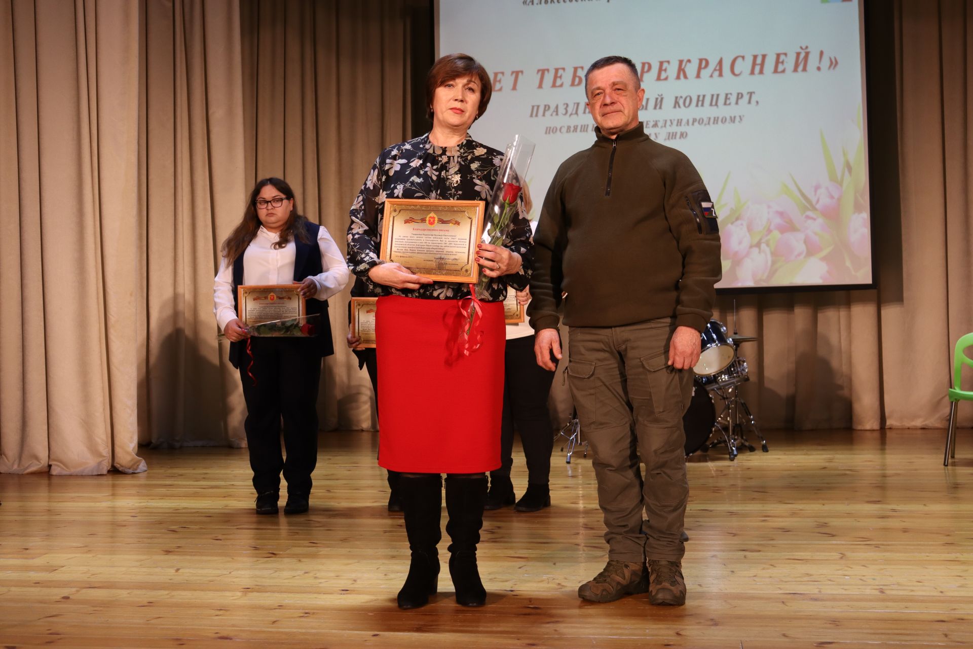 Халыкара хатын-кызлар көне уңаеннан Әлки районы мәдәният йортында җылы һәм дулкынландыргыч чара узды
