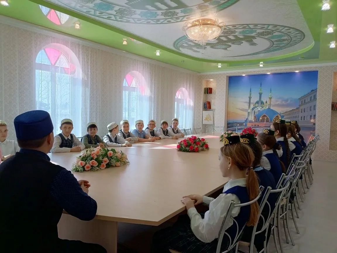 Әлки районы укучылары белән әхлак дәресләре үткәрделәр