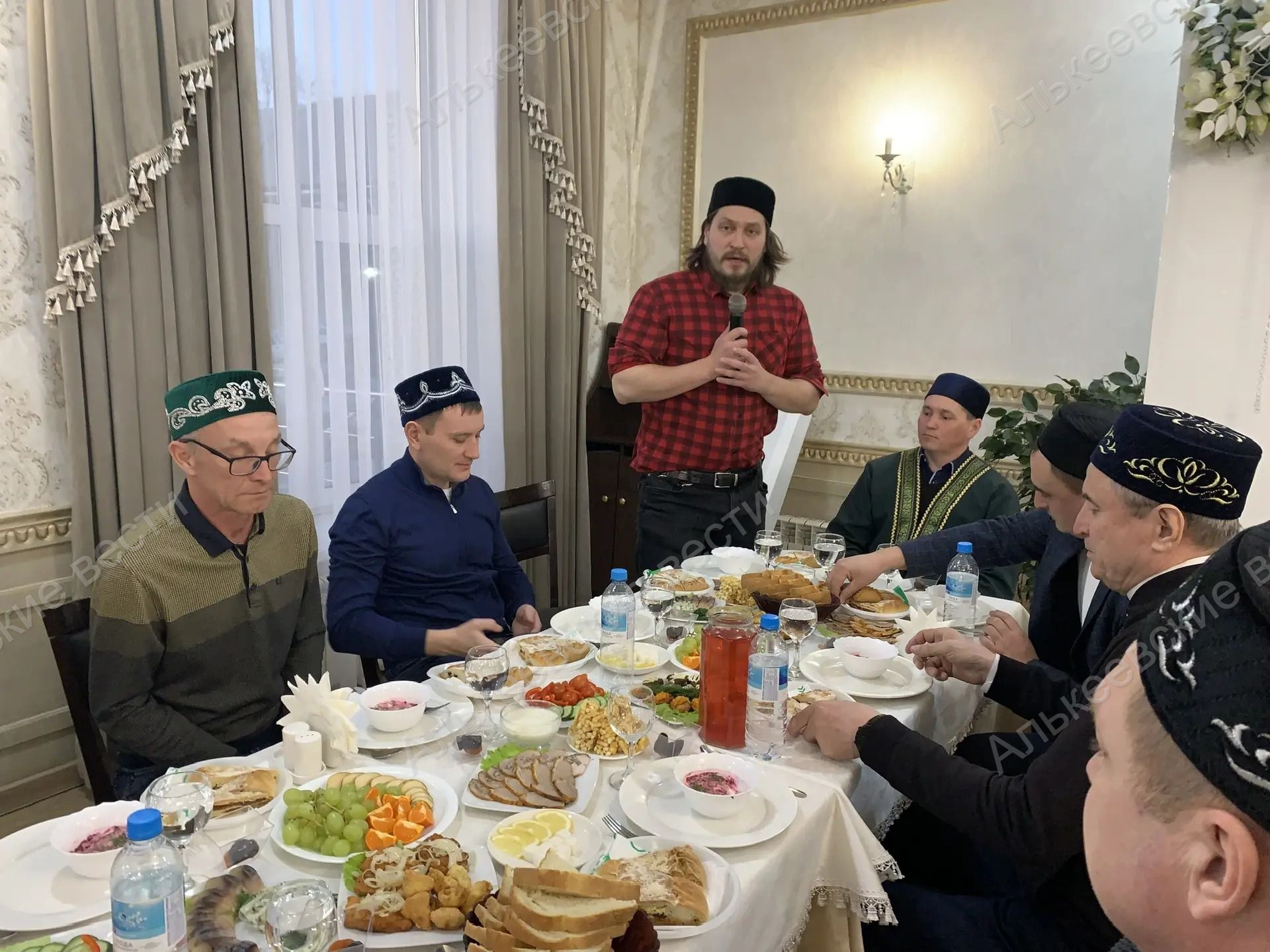 Әлки районында  Кызыл Шәрык җәмгыяте генераль директоры Адель Хәйруллин исеменнән ифтар мәҗлесе узды