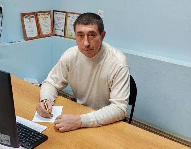 Әлки районы газ хезмәте җитәкчесе Петр Буланкин бәйрәм белән котлый