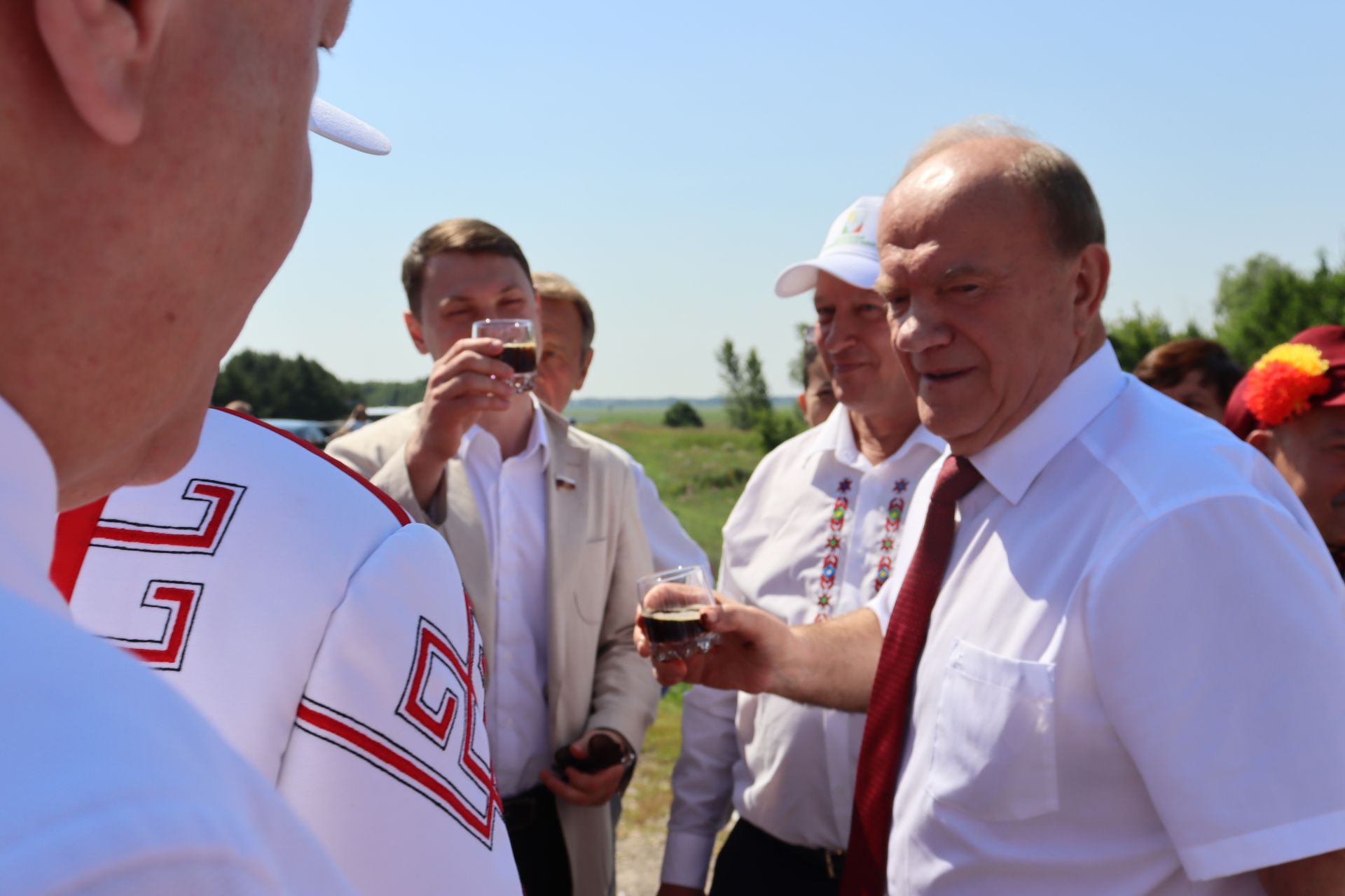 На алькеевской земле встречали Геннадия Зюганова