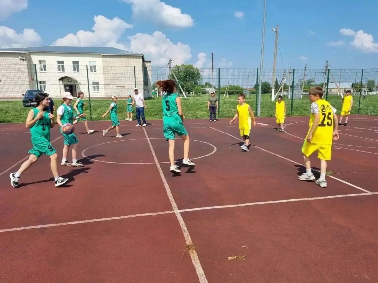 Памяти героя: прошёл баскетбольный турнир в Алпаровской школе