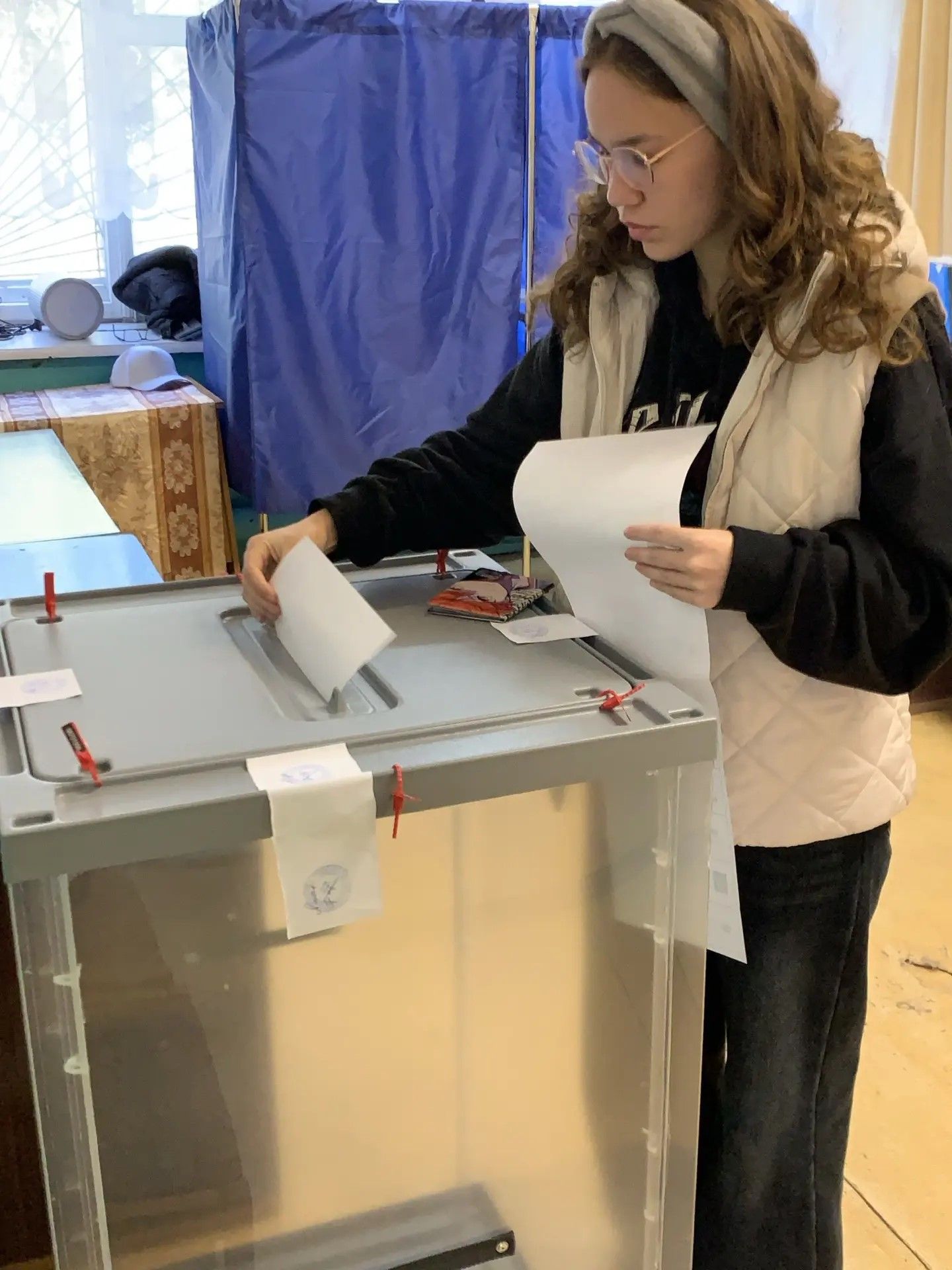 Урта Әлки авылында беренче булып Зилә Кәримова тавыш бирде
